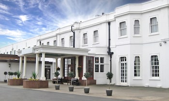 The Russ Hill Hotel Gatwick